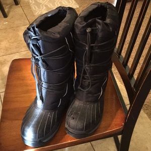 Women’s Baffin snow boots